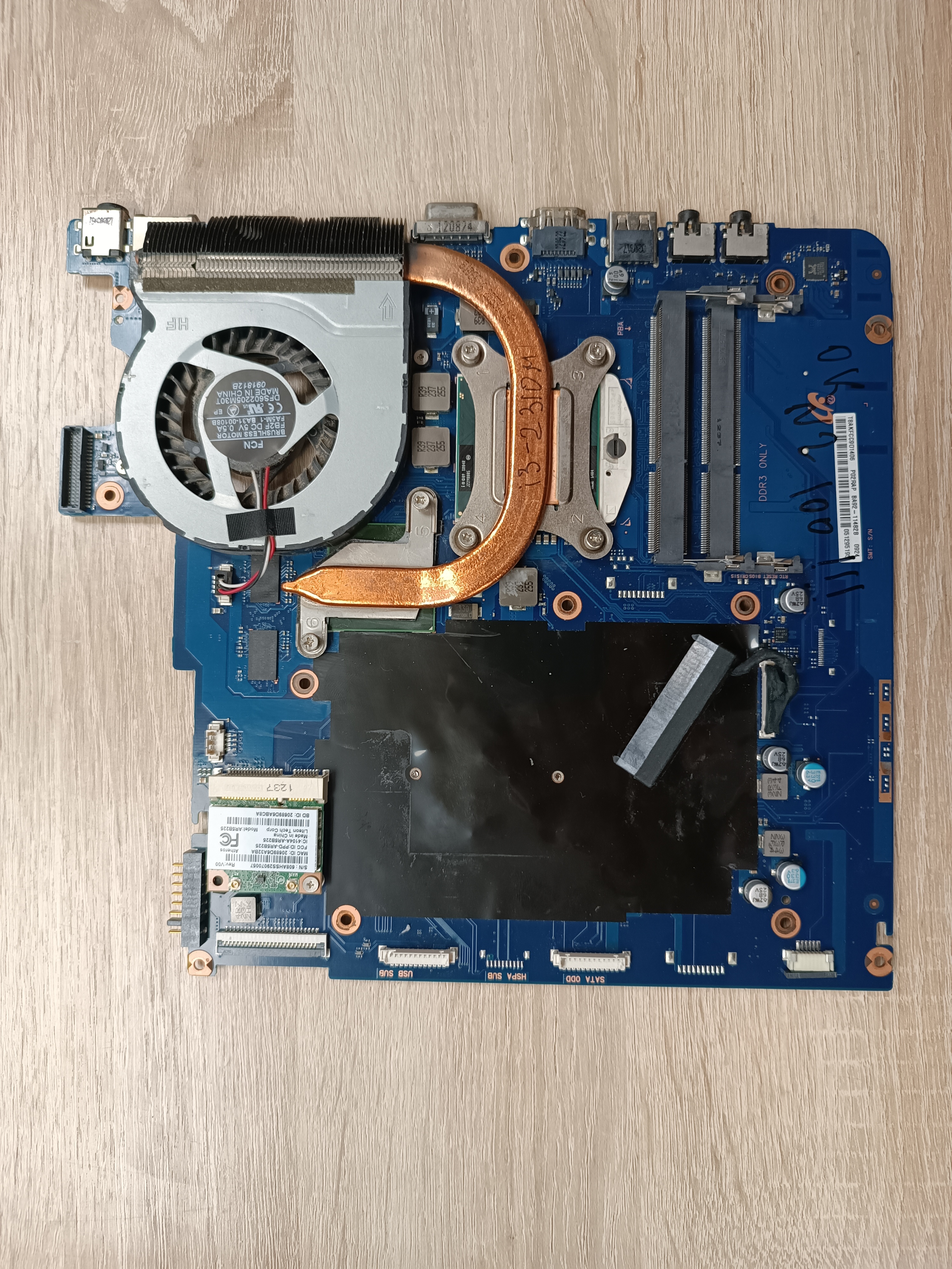 Материнская плата Samsung NP300E5C HM75 DDR3 BA41-01978A SCALA3-15/17CRV